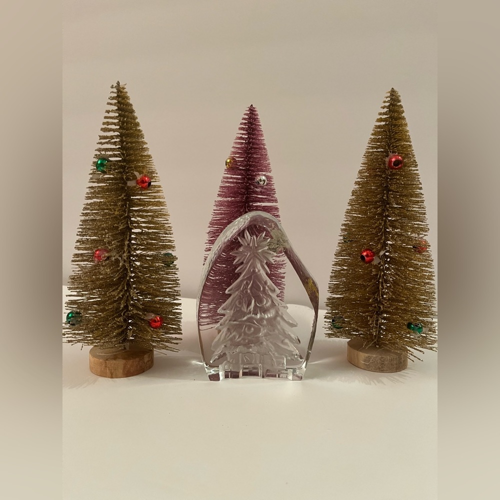 CRISTAL D' ARQUES LEAD CRYSTAL STAND ALONE PAPERWEIGHT